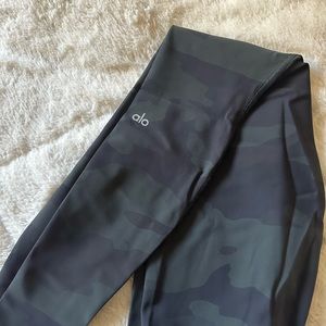 Alo Camo Leggings